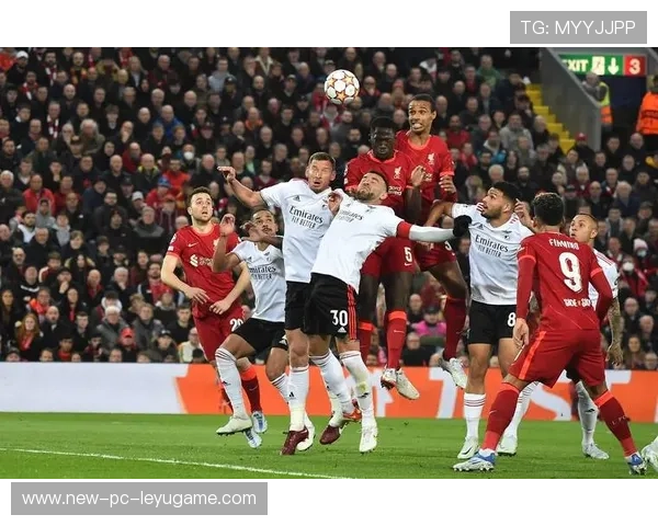 利物浦边中结合打法愈发熟练:从场上细节到训练体系的蝶变 利物浦边中结合打法愈发熟练:从场上细节到训练体系的蝶变